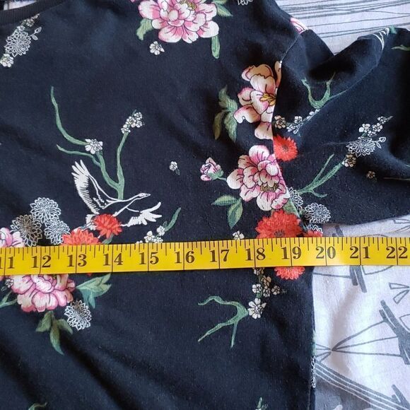 H&M DIVIDED Floral Cotton Cropped Light-weight Long Sleeve size medium - Picture 7 of 9
